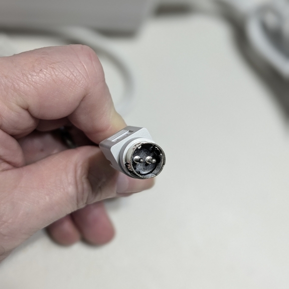 AT&T modem power adapter BGW-320 - Picture 4 of 5